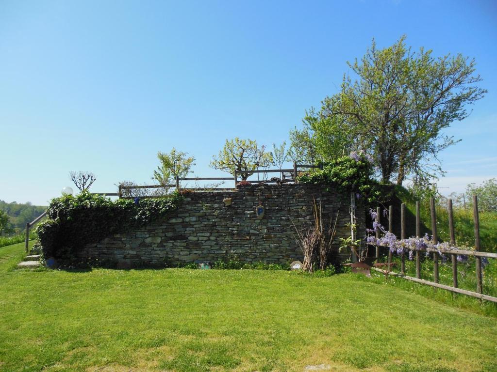 Agriturismo Affittacamere Barbarossa Dogliani Exterior foto