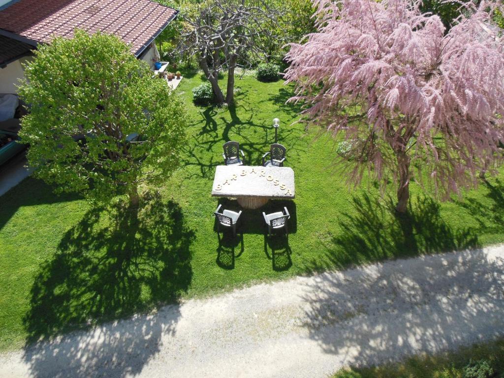 Agriturismo Affittacamere Barbarossa Dogliani Exterior foto